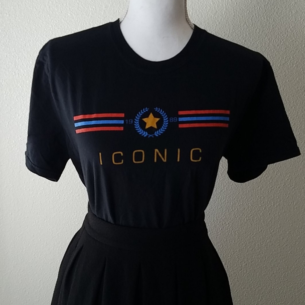 Black Iconic Slogan Tshirt - Picture 3 of 7